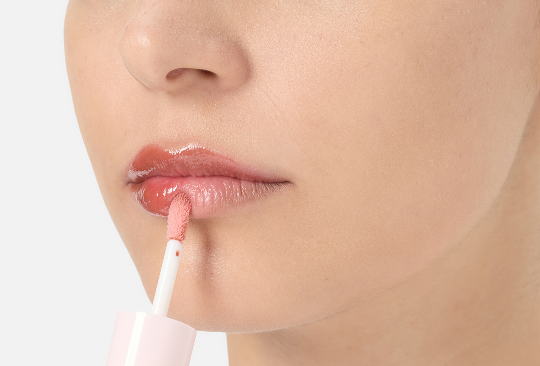 MOIRA Hydrating Lip Oil Glow Getter 002, Let's cuddle 4.6 ml MOIRA Hydrating Lip Oil Glow Getter
